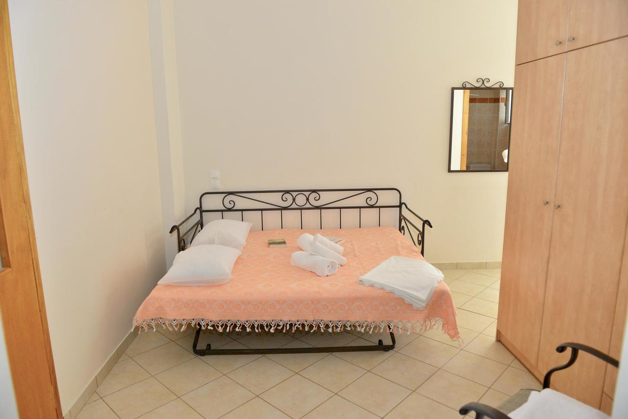Korali Aparthotel Almiropotamos Bagian luar foto