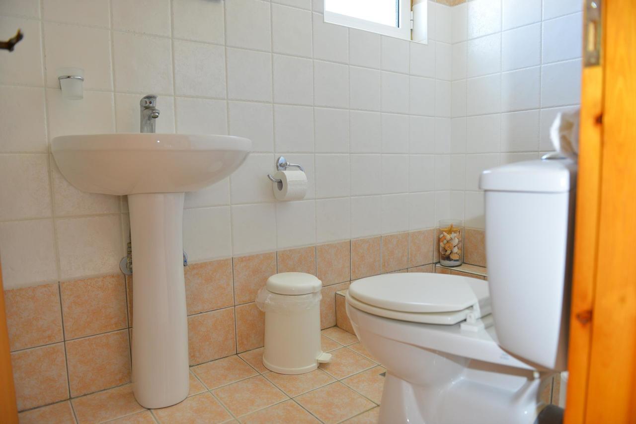 Korali Aparthotel Almiropotamos Bagian luar foto