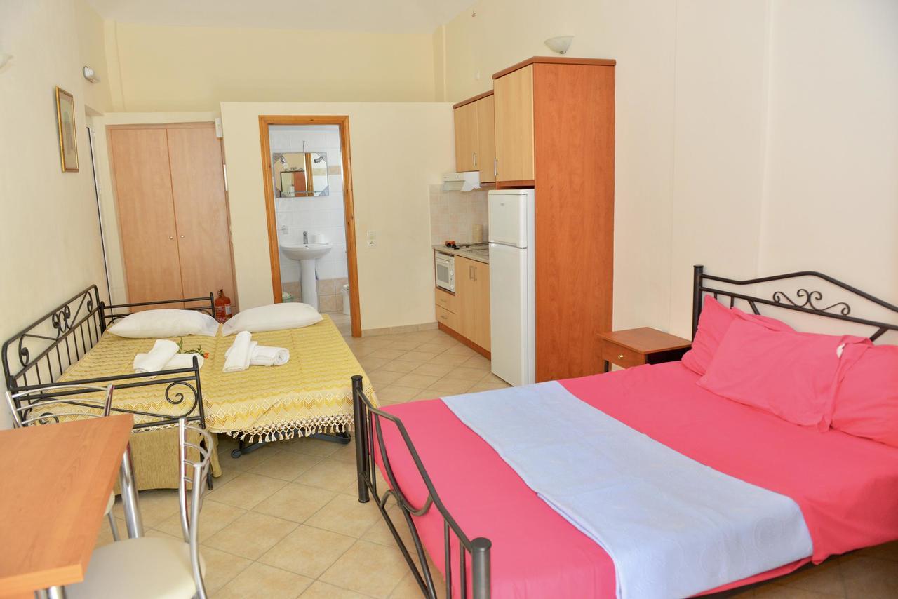 Korali Aparthotel Almiropotamos Bagian luar foto