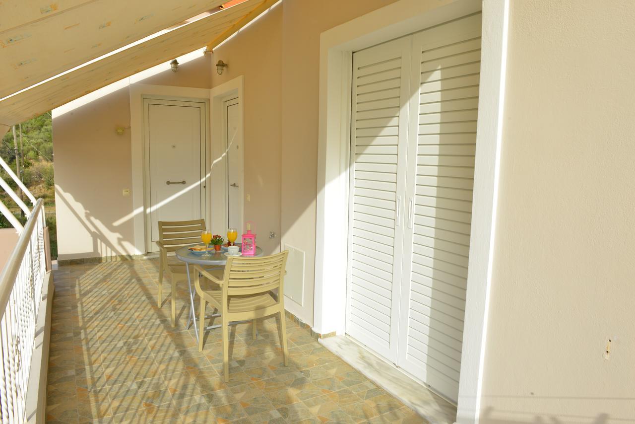 Korali Aparthotel Almiropotamos Bagian luar foto